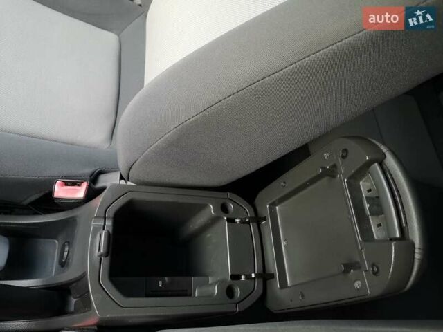 Синий Шевроле Круз, объемом двигателя 1.8 л и пробегом 173 тыс. км за 6200 $, фото 24 на Automoto.ua