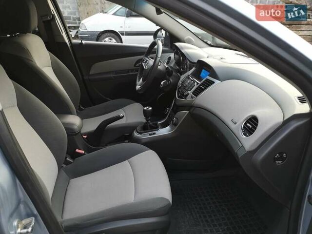 Синій Шевроле Круз, об'ємом двигуна 1.8 л та пробігом 173 тис. км за 5800 $, фото 31 на Automoto.ua