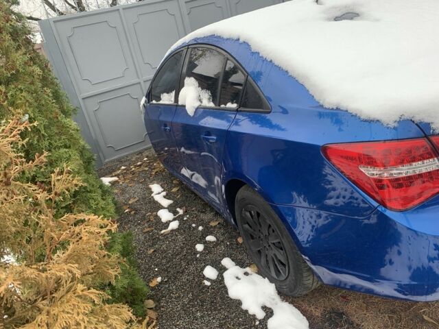 Синій Шевроле Круз, об'ємом двигуна 1.8 л та пробігом 160 тис. км за 2700 $, фото 3 на Automoto.ua