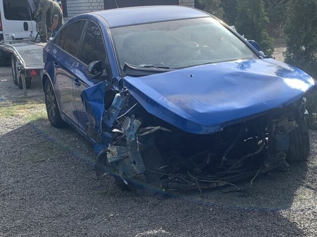 Синій Шевроле Круз, об'ємом двигуна 1.8 л та пробігом 160 тис. км за 2700 $, фото 4 на Automoto.ua