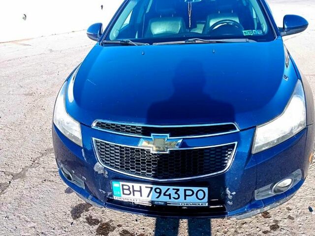 Синий Шевроле Круз, объемом двигателя 1.4 л и пробегом 181 тыс. км за 5500 $, фото 2 на Automoto.ua