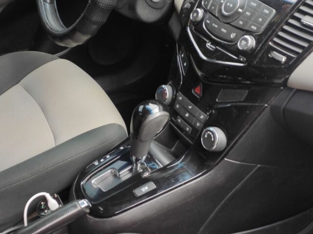 Синий Шевроле Круз, объемом двигателя 1.8 л и пробегом 181 тыс. км за 5900 $, фото 7 на Automoto.ua