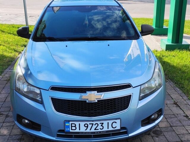 Синий Шевроле Круз, объемом двигателя 1.8 л и пробегом 181 тыс. км за 5900 $, фото 1 на Automoto.ua