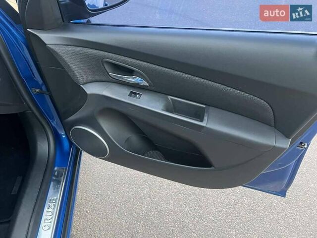 Синий Шевроле Круз, объемом двигателя 1.8 л и пробегом 127 тыс. км за 7500 $, фото 22 на Automoto.ua