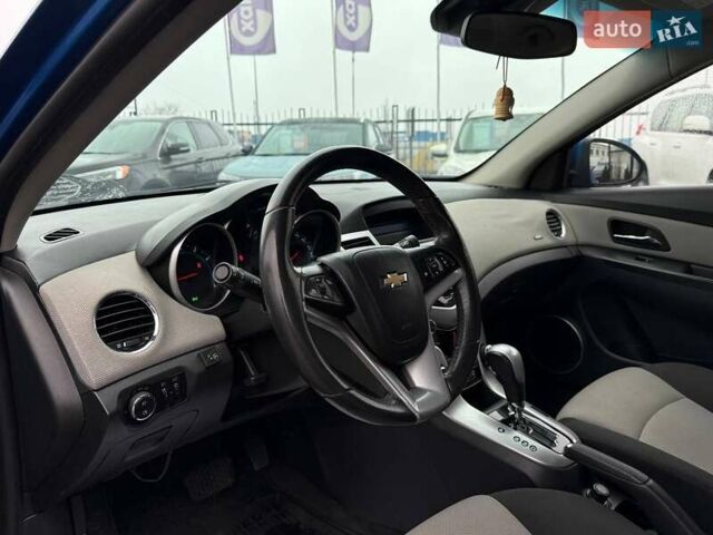 Синий Шевроле Круз, объемом двигателя 1.6 л и пробегом 155 тыс. км за 8700 $, фото 8 на Automoto.ua