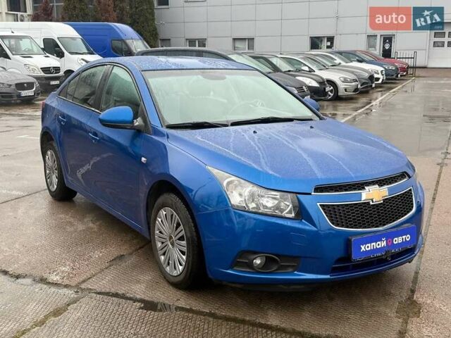 Синий Шевроле Круз, объемом двигателя 1.6 л и пробегом 155 тыс. км за 8700 $, фото 2 на Automoto.ua