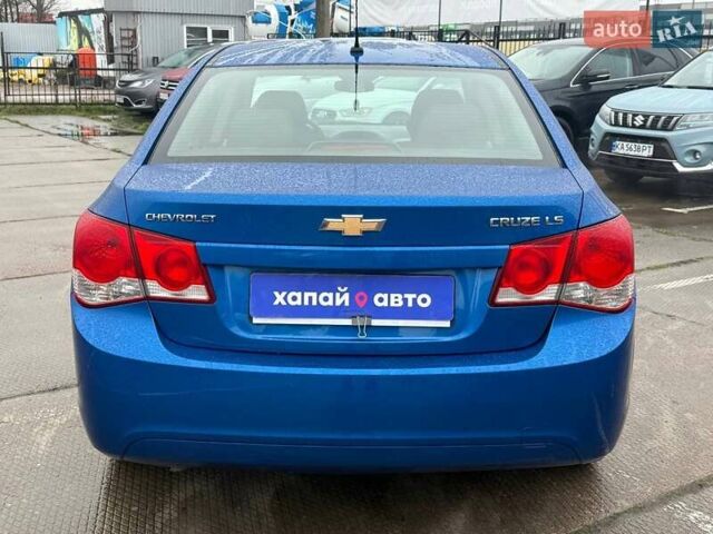 Синий Шевроле Круз, объемом двигателя 1.6 л и пробегом 155 тыс. км за 8700 $, фото 5 на Automoto.ua