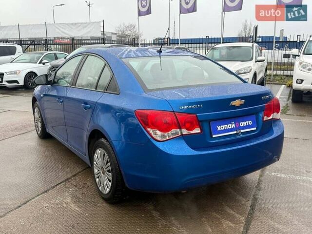 Синий Шевроле Круз, объемом двигателя 1.6 л и пробегом 155 тыс. км за 8700 $, фото 6 на Automoto.ua