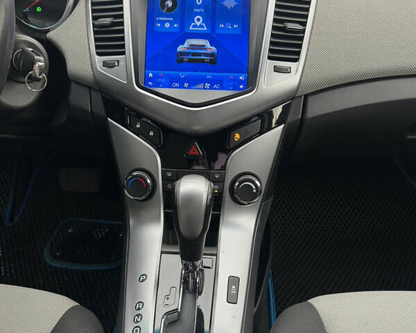 Синій Шевроле Круз, об'ємом двигуна 1.99 л та пробігом 160 тис. км за 8900 $, фото 13 на Automoto.ua