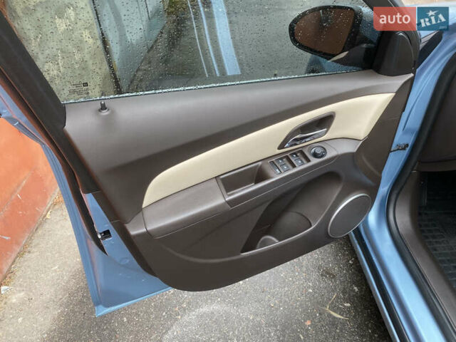 Синий Шевроле Круз, объемом двигателя 1.36 л и пробегом 123 тыс. км за 7500 $, фото 7 на Automoto.ua