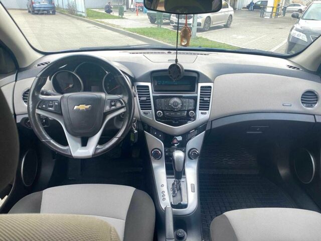 Синий Шевроле Круз, объемом двигателя 1.6 л и пробегом 155 тыс. км за 8300 $, фото 4 на Automoto.ua