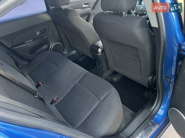 Синий Шевроле Круз, объемом двигателя 1.8 л и пробегом 127 тыс. км за 7500 $, фото 20 на Automoto.ua