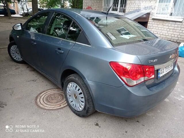 Синій Шевроле Круз, об'ємом двигуна 1.8 л та пробігом 200 тис. км за 4450 $, фото 3 на Automoto.ua