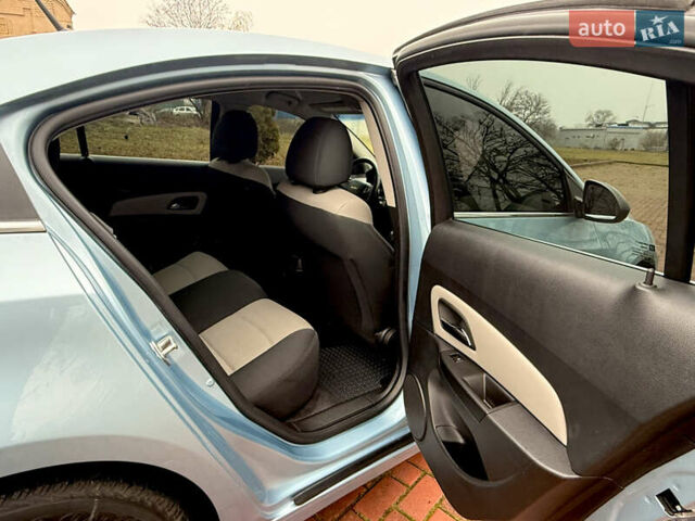 Синій Шевроле Круз, об'ємом двигуна 1.8 л та пробігом 249 тис. км за 6500 $, фото 28 на Automoto.ua