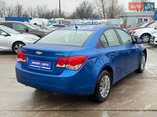 Синий Шевроле Круз, объемом двигателя 1.6 л и пробегом 155 тыс. км за 8700 $, фото 4 на Automoto.ua