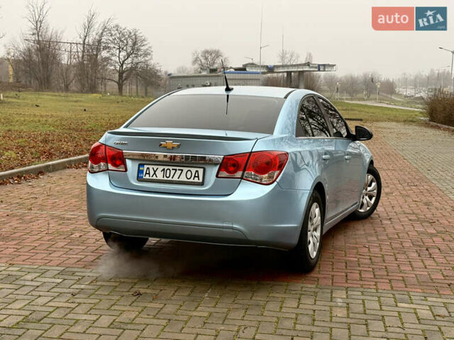 Синий Шевроле Круз, объемом двигателя 1.8 л и пробегом 249 тыс. км за 6300 $, фото 7 на Automoto.ua