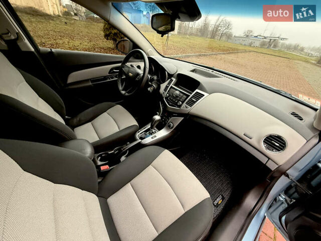 Синий Шевроле Круз, объемом двигателя 1.8 л и пробегом 249 тыс. км за 6300 $, фото 28 на Automoto.ua