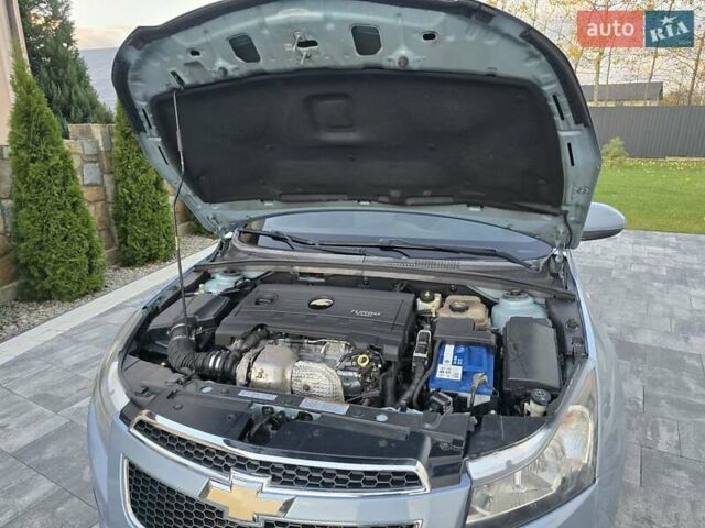 Синий Шевроле Круз, объемом двигателя 2 л и пробегом 127 тыс. км за 6950 $, фото 38 на Automoto.ua