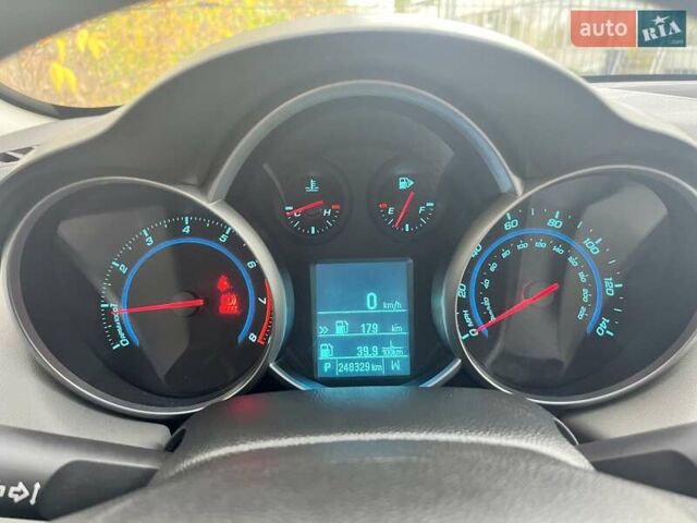 Синій Шевроле Круз, об'ємом двигуна 1.8 л та пробігом 248 тис. км за 6200 $, фото 6 на Automoto.ua