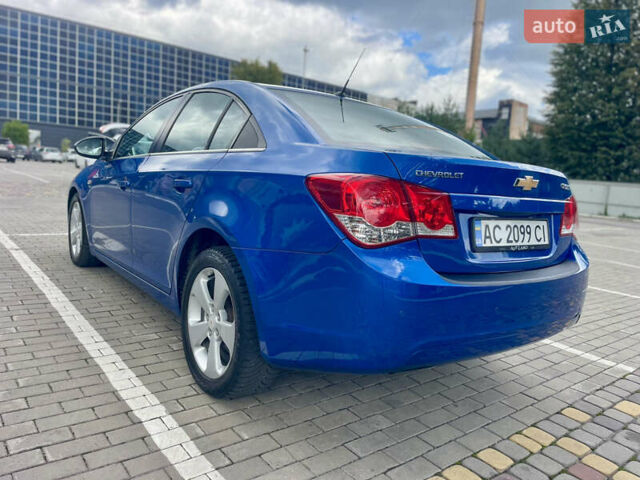 Синій Шевроле Круз, об'ємом двигуна 1.99 л та пробігом 352 тис. км за 7500 $, фото 4 на Automoto.ua