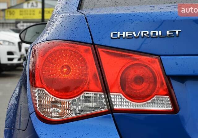 Синий Шевроле Круз, объемом двигателя 2 л и пробегом 160 тыс. км за 8999 $, фото 9 на Automoto.ua