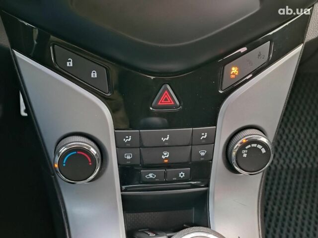 Синий Шевроле Круз, объемом двигателя 1.6 л и пробегом 161 тыс. км за 6850 $, фото 24 на Automoto.ua