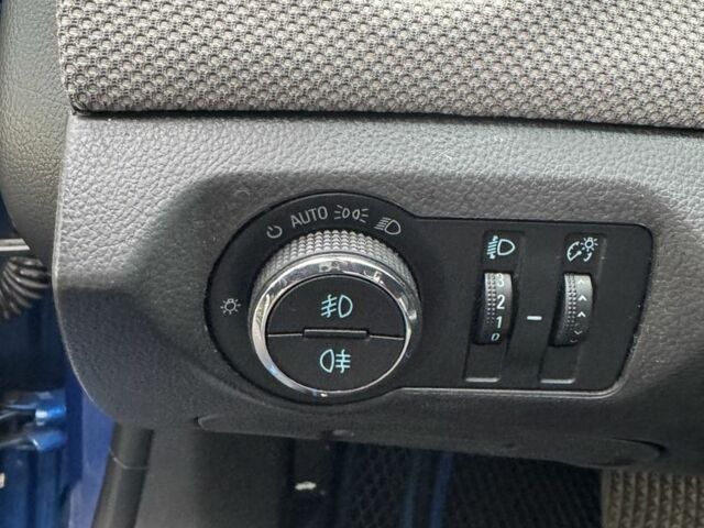 Синий Шевроле Круз, объемом двигателя 2 л и пробегом 160 тыс. км за 8900 $, фото 14 на Automoto.ua