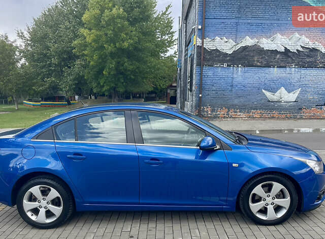 Синій Шевроле Круз, об'ємом двигуна 1.99 л та пробігом 352 тис. км за 7500 $, фото 7 на Automoto.ua