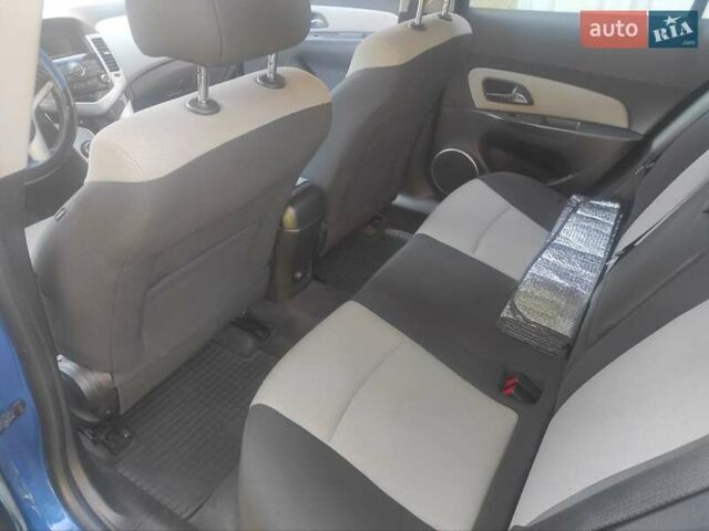 Синій Шевроле Круз, об'ємом двигуна 1.8 л та пробігом 243 тис. км за 6500 $, фото 5 на Automoto.ua