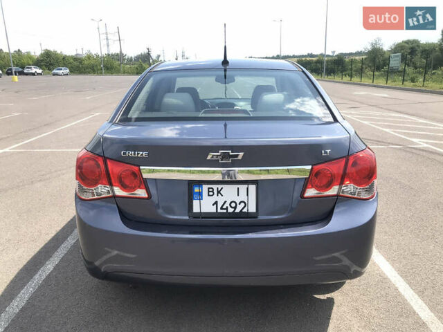 Синий Шевроле Круз, объемом двигателя 1.4 л и пробегом 230 тыс. км за 7500 $, фото 8 на Automoto.ua