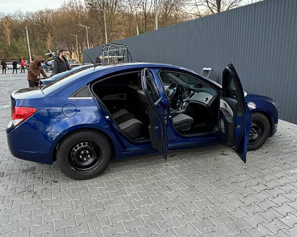 Синий Шевроле Круз, объемом двигателя 1.8 л и пробегом 153 тыс. км за 7300 $, фото 6 на Automoto.ua