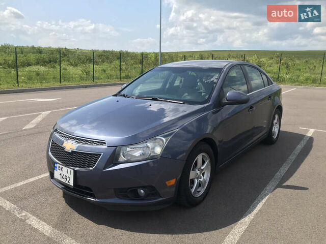 Синий Шевроле Круз, объемом двигателя 1.4 л и пробегом 230 тыс. км за 7500 $, фото 1 на Automoto.ua