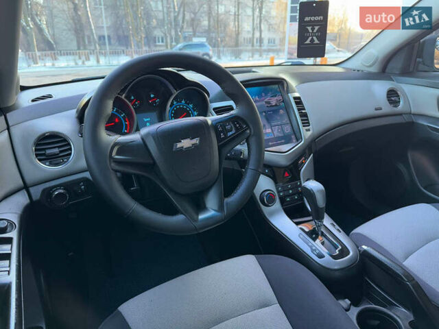 Синий Шевроле Круз, объемом двигателя 1.8 л и пробегом 258 тыс. км за 5699 $, фото 8 на Automoto.ua