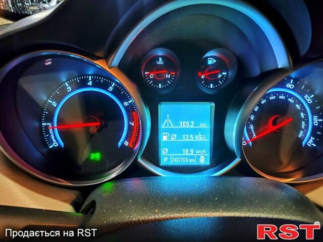 Синий Шевроле Круз, объемом двигателя 1.8 л и пробегом 240 тыс. км за 6700 $, фото 3 на Automoto.ua