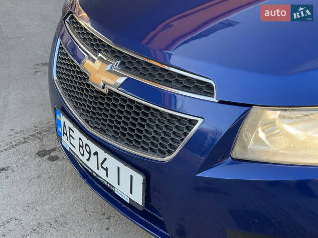 Синий Шевроле Круз, объемом двигателя 1.8 л и пробегом 258 тыс. км за 5699 $, фото 14 на Automoto.ua
