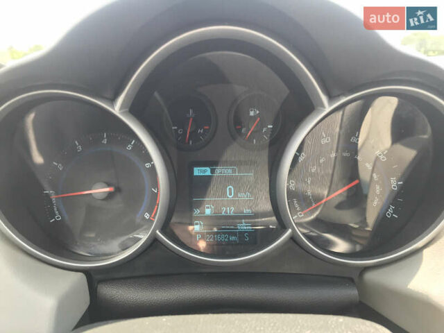 Синий Шевроле Круз, объемом двигателя 1.4 л и пробегом 230 тыс. км за 7500 $, фото 18 на Automoto.ua