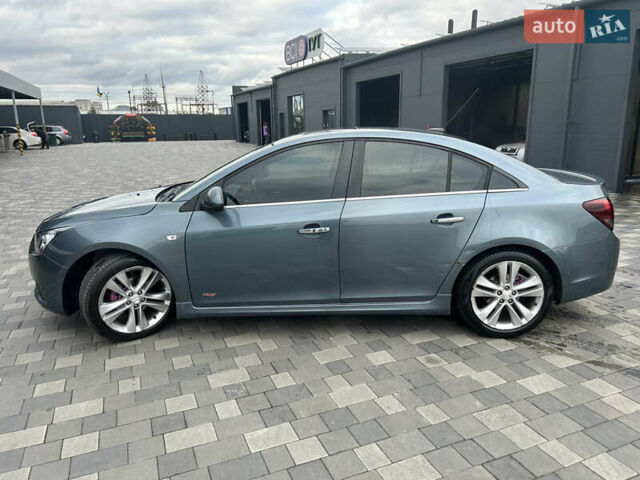 Синий Шевроле Круз, объемом двигателя 1.36 л и пробегом 280 тыс. км за 6500 $, фото 3 на Automoto.ua