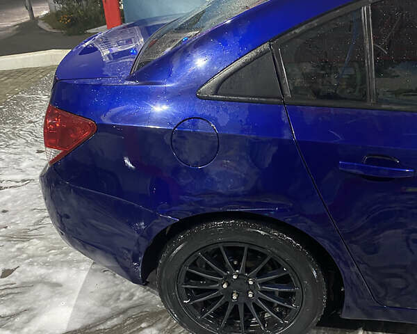 Синий Шевроле Круз, объемом двигателя 1.8 л и пробегом 330 тыс. км за 6000 $, фото 6 на Automoto.ua
