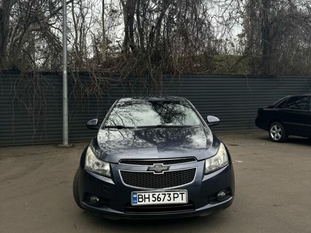 Синий Шевроле Круз, объемом двигателя 1.4 л и пробегом 240 тыс. км за 5500 $, фото 1 на Automoto.ua