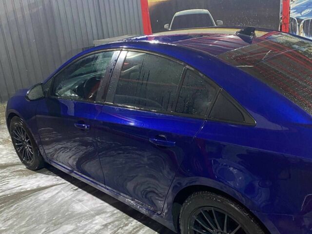 Синий Шевроле Круз, объемом двигателя 1.8 л и пробегом 330 тыс. км за 5800 $, фото 5 на Automoto.ua