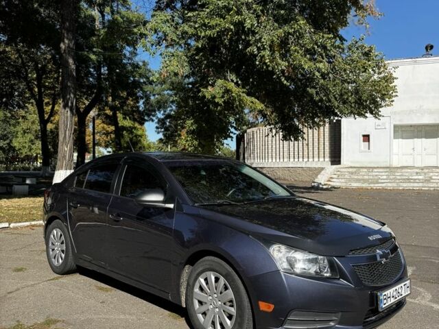 Синий Шевроле Круз, объемом двигателя 1.8 л и пробегом 200 тыс. км за 7200 $, фото 6 на Automoto.ua