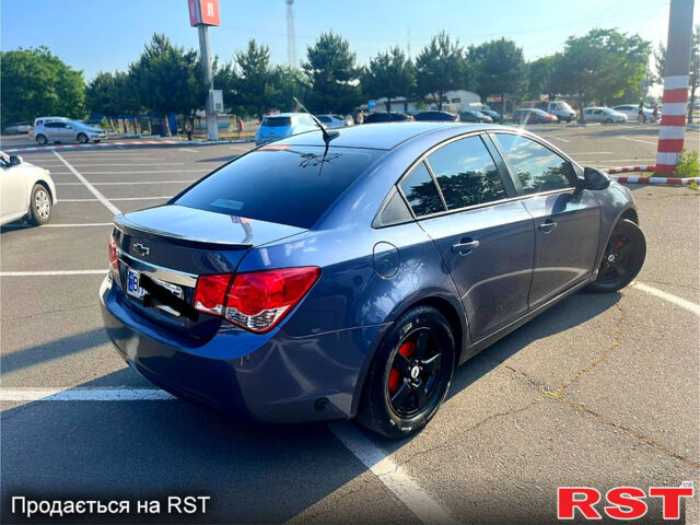 Синий Шевроле Круз, объемом двигателя 1.4 л и пробегом 228 тыс. км за 5500 $, фото 3 на Automoto.ua