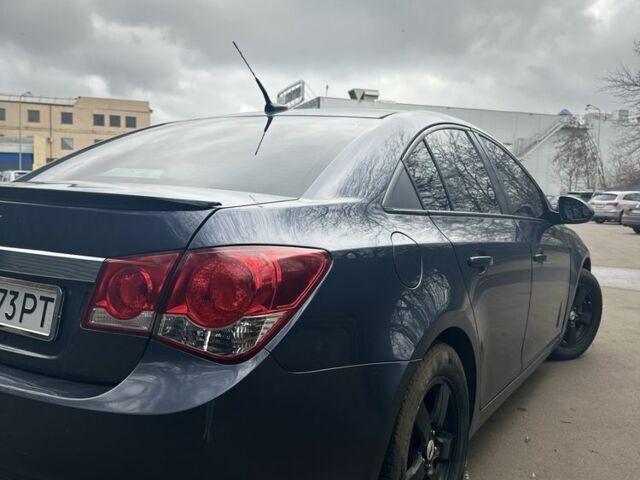 Синий Шевроле Круз, объемом двигателя 1.4 л и пробегом 240 тыс. км за 5500 $, фото 3 на Automoto.ua