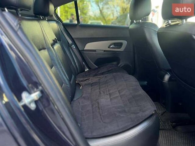 Синий Шевроле Круз, объемом двигателя 1.8 л и пробегом 125 тыс. км за 7500 $, фото 28 на Automoto.ua