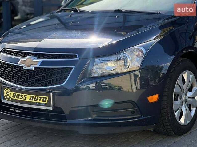 Синий Шевроле Круз, объемом двигателя 1.8 л и пробегом 125 тыс. км за 7500 $, фото 7 на Automoto.ua