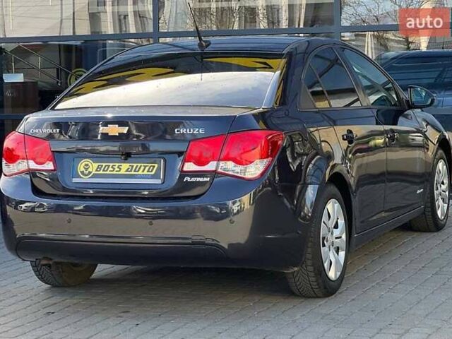 Синий Шевроле Круз, объемом двигателя 1.8 л и пробегом 125 тыс. км за 7500 $, фото 5 на Automoto.ua