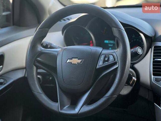 Синий Шевроле Круз, объемом двигателя 1.8 л и пробегом 125 тыс. км за 7500 $, фото 15 на Automoto.ua