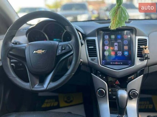 Синий Шевроле Круз, объемом двигателя 1.8 л и пробегом 125 тыс. км за 7500 $, фото 16 на Automoto.ua