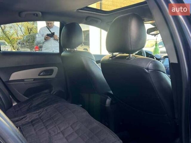 Синий Шевроле Круз, объемом двигателя 1.8 л и пробегом 125 тыс. км за 7500 $, фото 29 на Automoto.ua