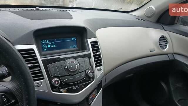 Синий Шевроле Круз, объемом двигателя 1.8 л и пробегом 198 тыс. км за 6500 $, фото 10 на Automoto.ua